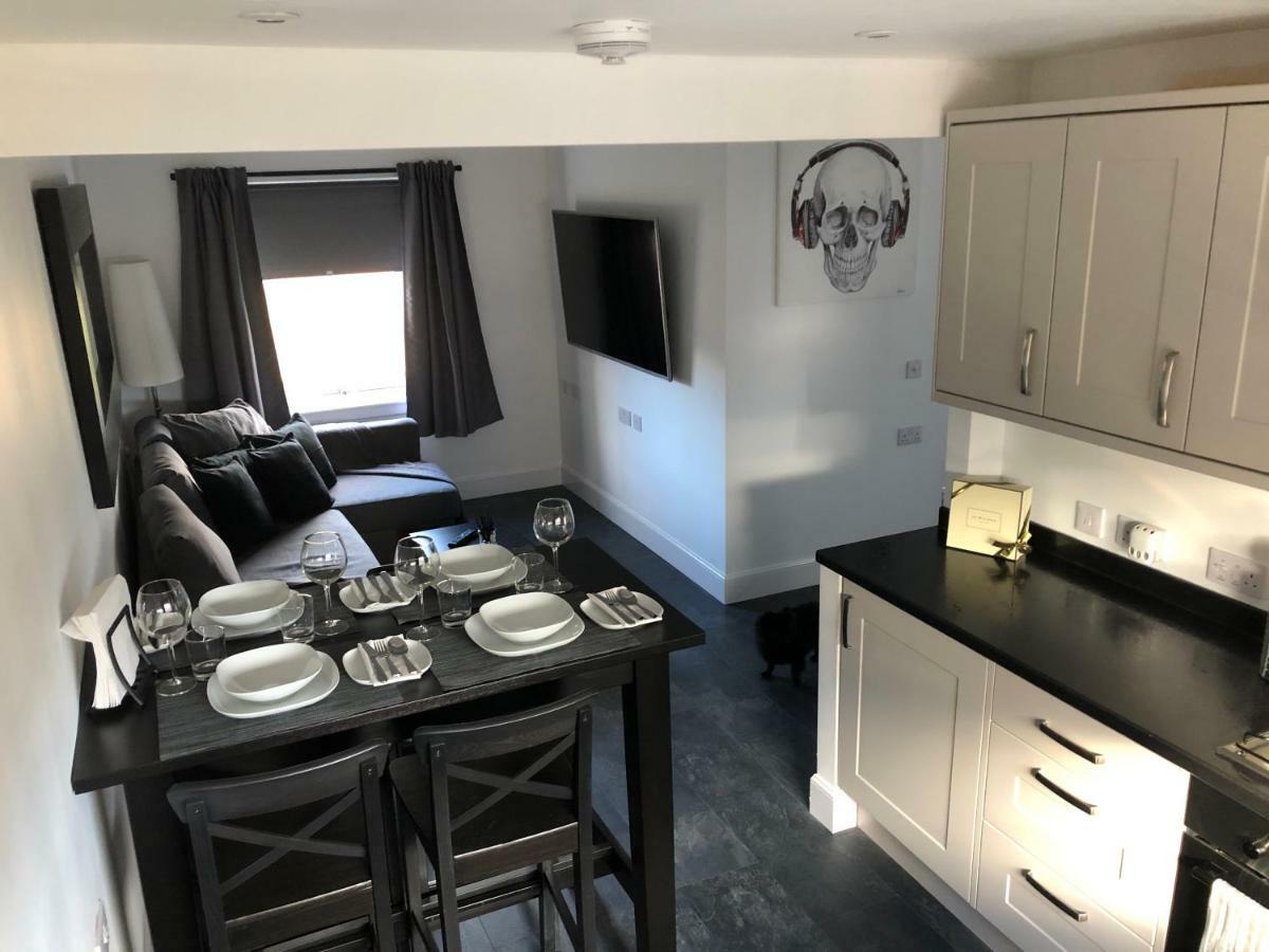 L&H Apartments Inverness Extérieur photo